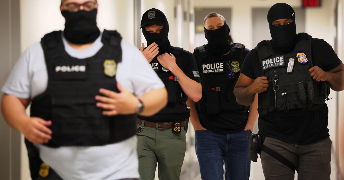 Immigrants suing Trump administration for making arrests at court hearings 